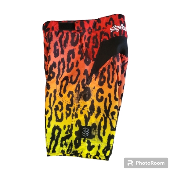 Troy Lee Designs Boy’s adjustable mountain biking shorts 24/10 - Picture 2 of 7